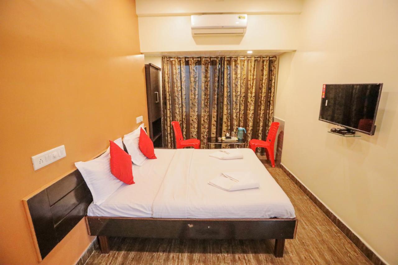 Hotel Sai Niwas Lonavala Εξωτερικό φωτογραφία