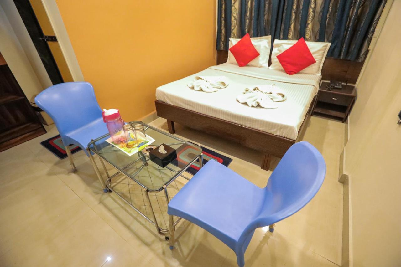 Hotel Sai Niwas Lonavala Εξωτερικό φωτογραφία